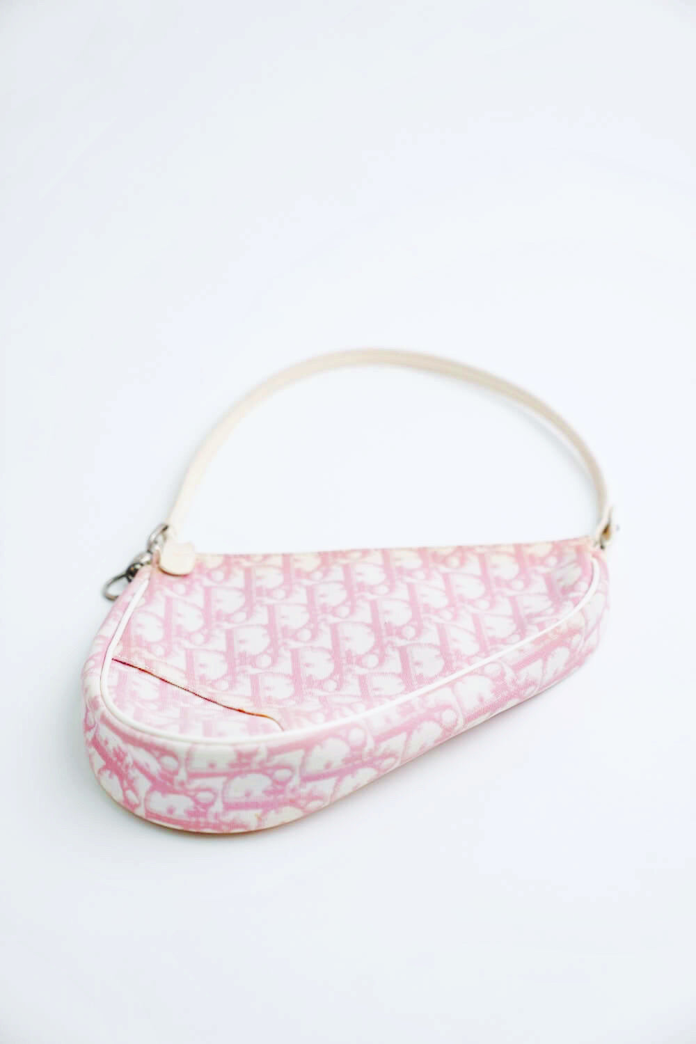 Dior - Authenticated Saddle Vintage Classic Handbag - Cloth Pink for Women, Very Good Condition